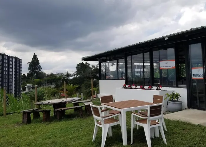 Apartaestudio En El Norte De Armenia, En La Via A Salento Y Filandia Con Parqueadero De Carro