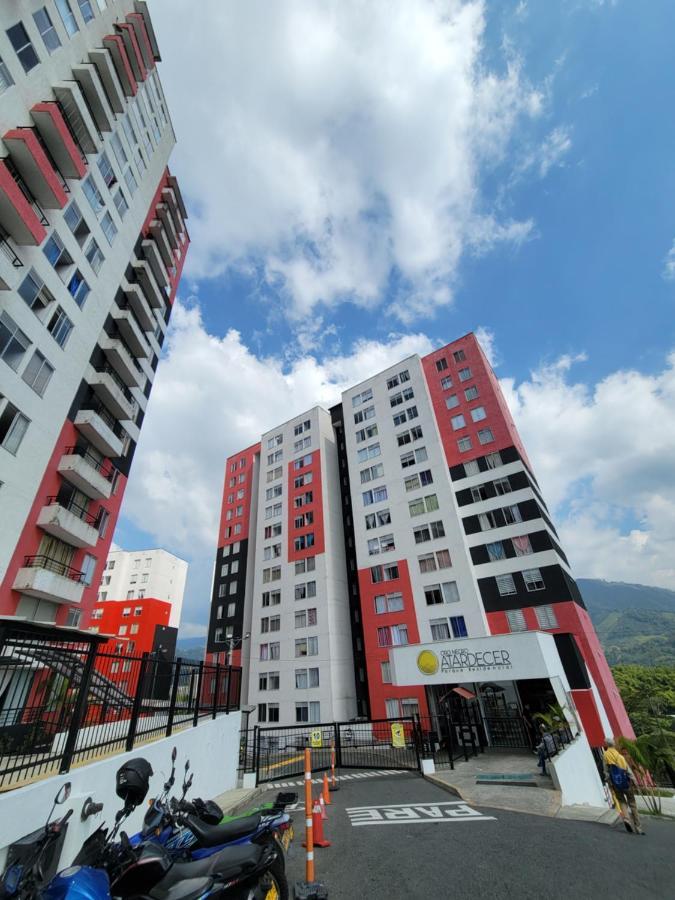 Apartamento En El Norte De Armenia, En La Via A Salento Y Filandia Con Parqueadero De Carro
