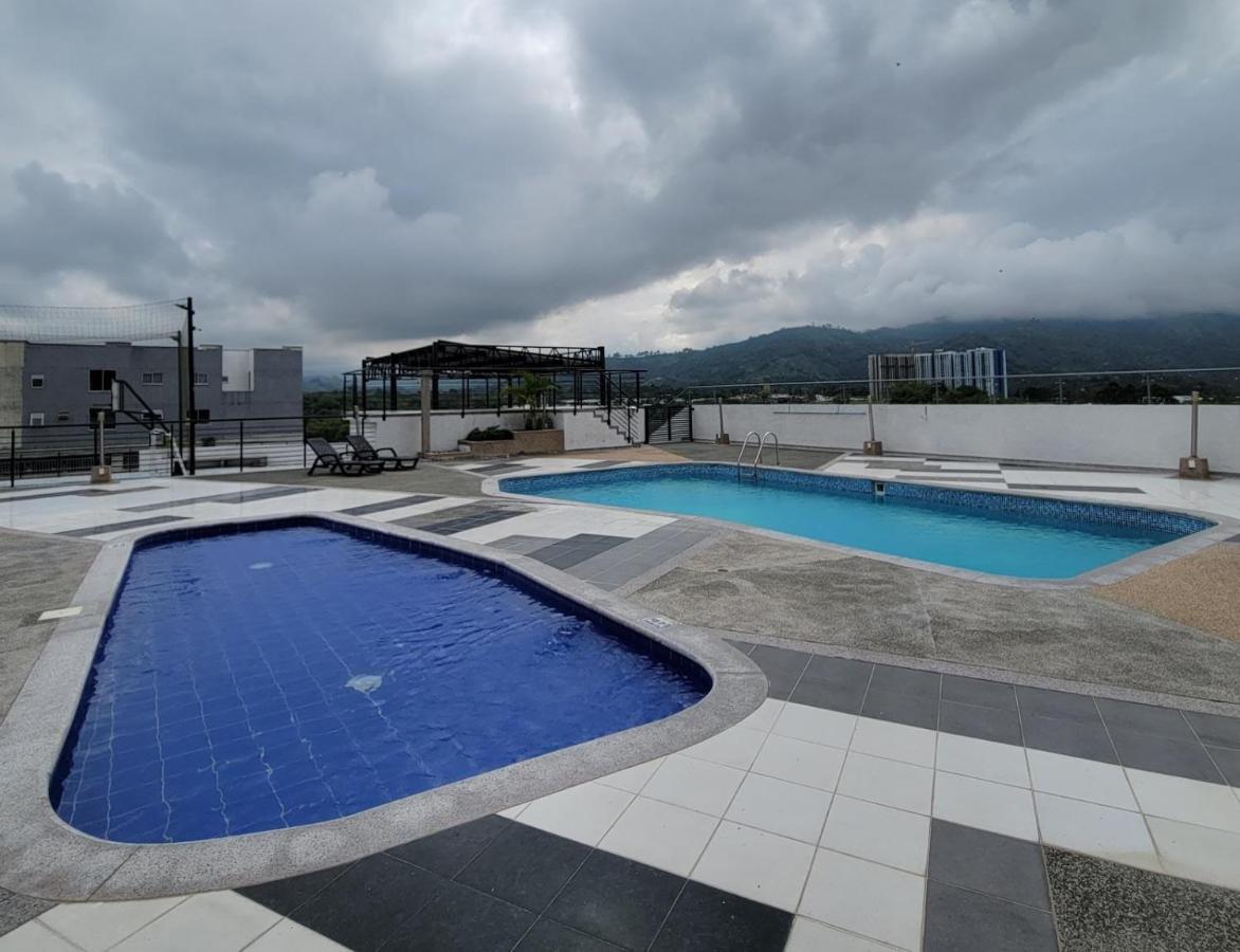 Apartamento En El Norte De Armenia, En La Via A Salento Y Filandia Con Parqueadero De Carro
