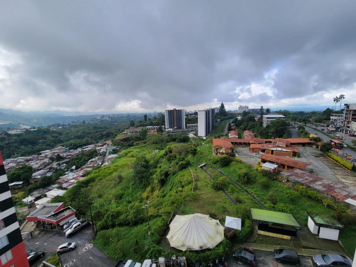 En El Norte De Armenia, En La Via A Salento Y Filandia Con Parqueadero De Carro Armenia (Quindio)